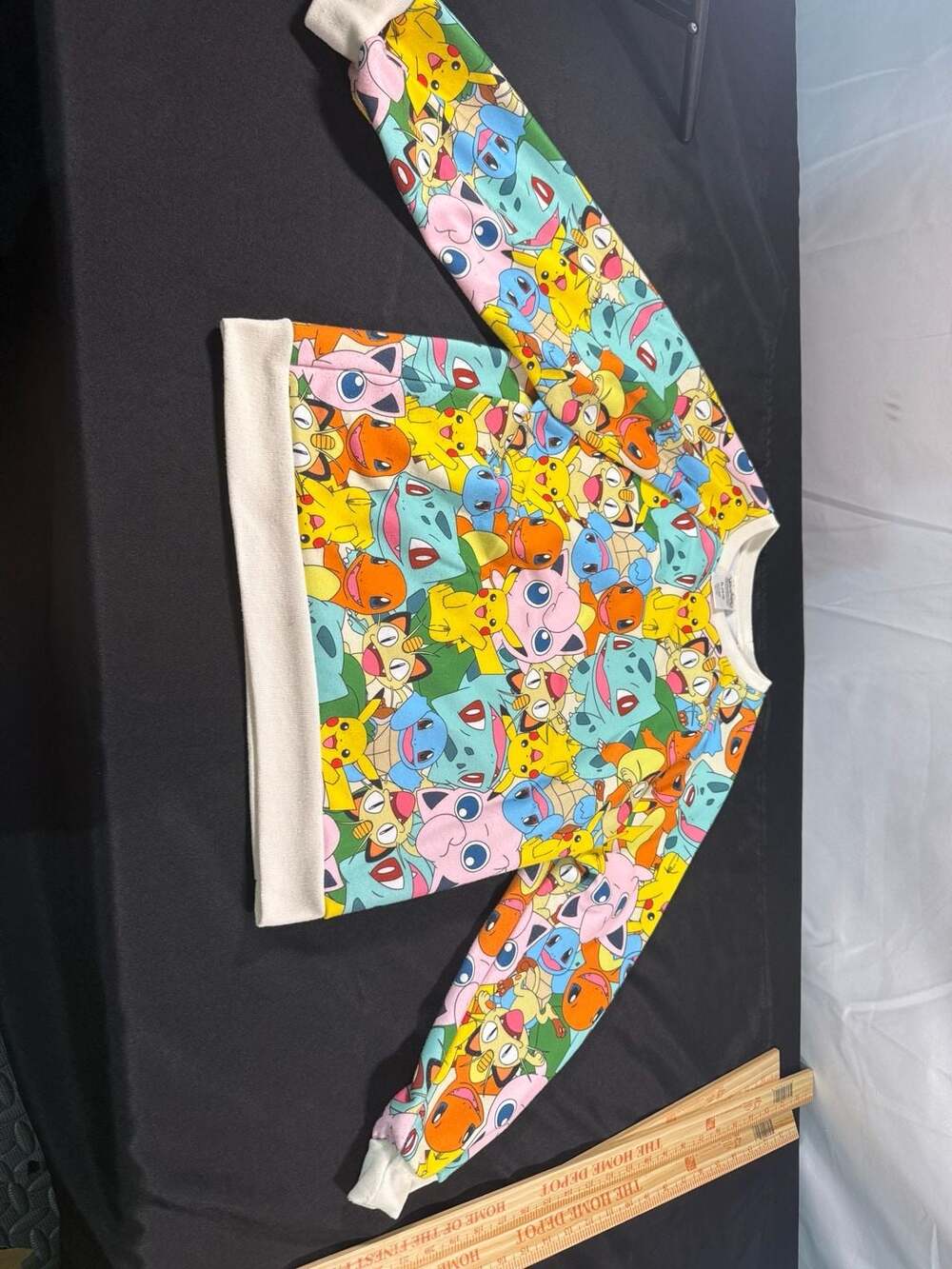 Pokémon All Over Print Sweatshirt Pullover Sweater Kids Size XL (14-16) 100% Pol